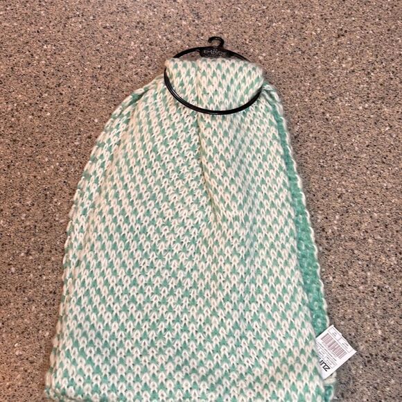 EMPYRE Knit Infinity Scarf *NEW* - Picture 3 of 7